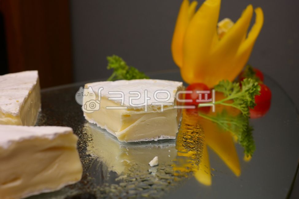 치즈,카망베르,조각,camembert,하얀색,흰색,유제품,단백질,식품,음식,식재료,cheese
