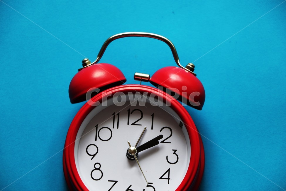clock,시계,alarmclock,알람시계,빨강시계,사물,물건,오브젝트,thing,object,matter,연출,컨셉,콘셉,direction,concept