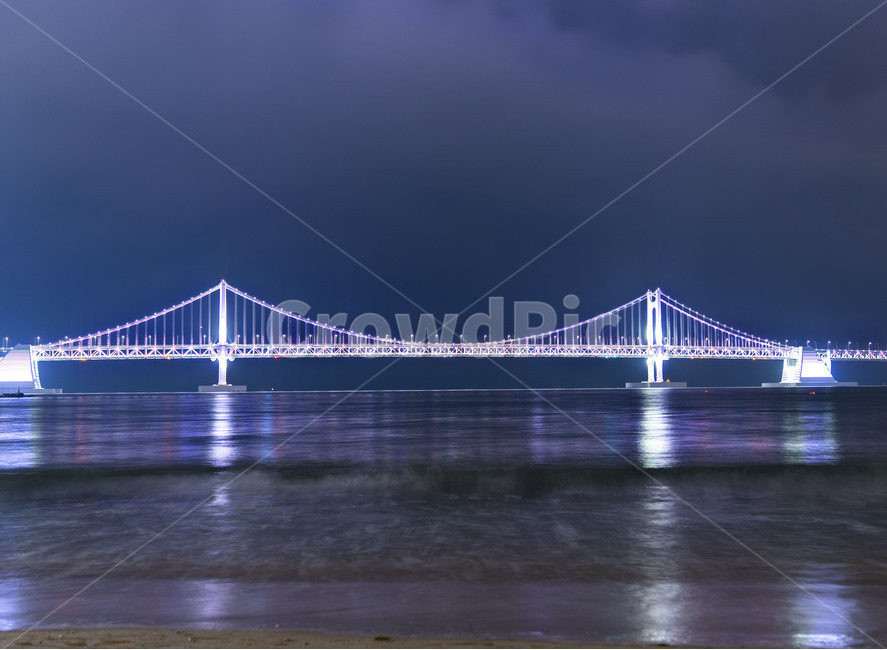 광안리,광안대교,부산,교각,밤바다,네온,파도,bridge,밤,삼각형,해변,sea,busan,야경