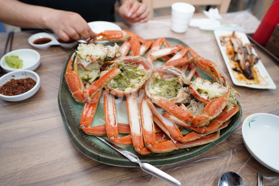 게,크랩,대게,음식,안주,먹거리,해물,crab,푸드,food,식사,음식,식재료,요리,food,cook,meal,dishes,food reserves,수산물,해산물,fishery products,seafood,한식,한국음식,한국요리,korean food,korean dishes,korean meal,korean cook