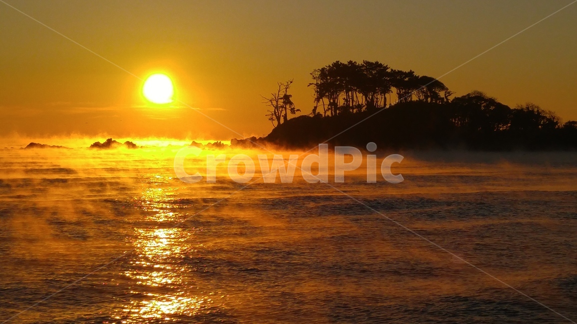 일출,강양항,물안개,풍경,바다,자연,풍경,nature,landscape,한국자연풍경,한국자연경관,korea nature landscape,outdoors,옥외,sunlight,햇빛,dawn,새벽,sunset,일몰,red sky,붉은 하늘,sky,하늘,dusk,황혼