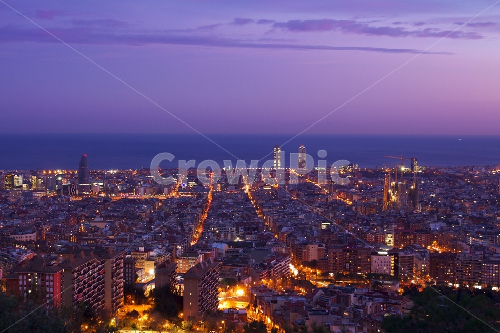 	도시,바르셀로나,야경,도시풍경,유럽,야경,밤,풍경,nightscape,night,landscape,도시,city,해외,외국,세계,foreign,oversea,world,세계도시풍경,해외도시풍경,외국도시풍경,world cityscape,색깔,색상,색채,색감,color sense,color sensitivity,feeling of color,경치,outdoors,옥외,nature,자연,scenery,aerial view,조감도