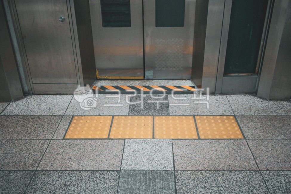 In front of elevator,subway,tactile paving,elevator,elevator,tactile paving,visually impaired,visually impaired,in front of elevator,subway elevator,subway elevator,in front of tactile paving