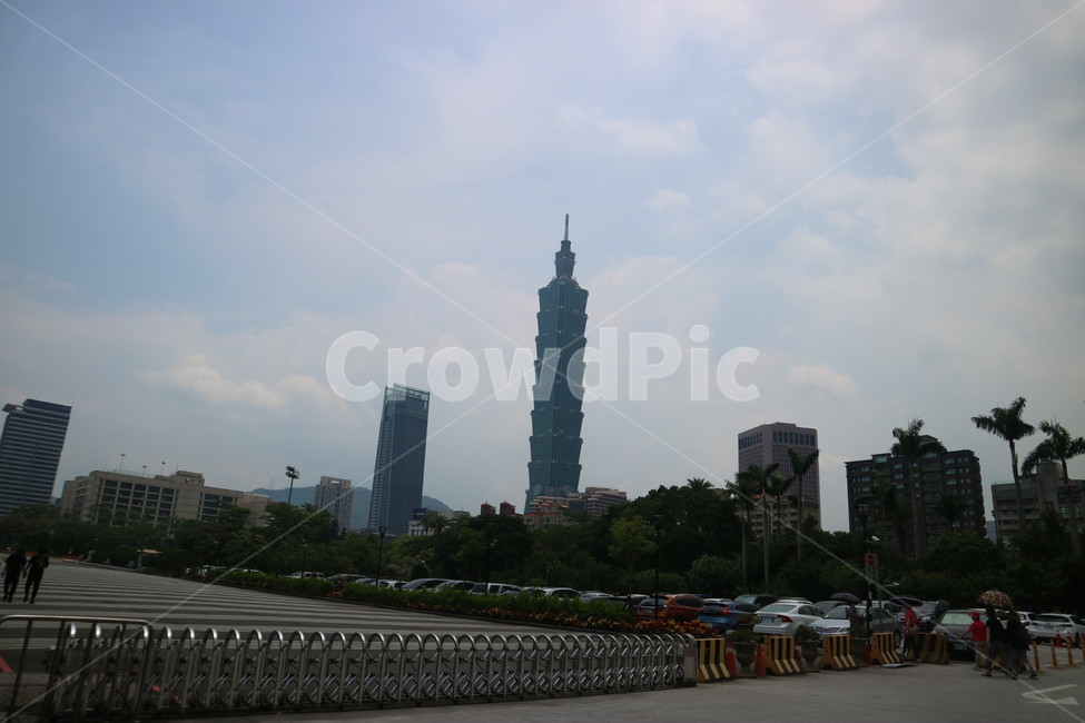 101타워,대만타워,국부기념관,대만국부기념관건너편,대만풍경,대만거리,잔잔한풍경,뜨거운낮,뜨거운여행지,도시,풍경,city,landscape,해외,외국,세계,foreign,oversea,world,세계도시풍경,해외도시풍경,외국도시풍경,world cityscape,building,건물,architecture,건축물,tower,탑,spire,첨탑,steeple,뾰족한 탑,urban,어반,metropolis,중심지,시티,town