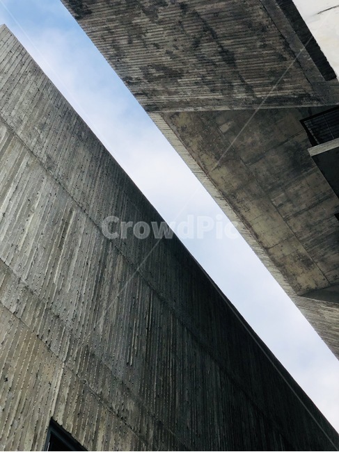 하늘,구름,콘크리트,건물,회색,건축물,건물외관,exterior,building,structure,architecture,construction