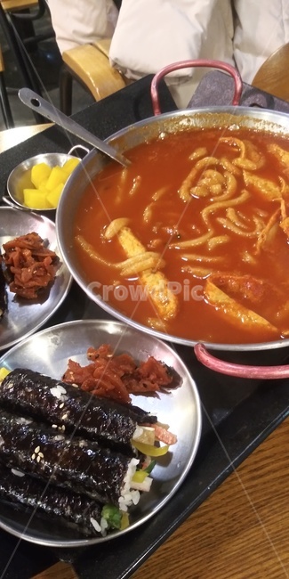 분식,떡볶이,김밥,꼬마김밥,음식