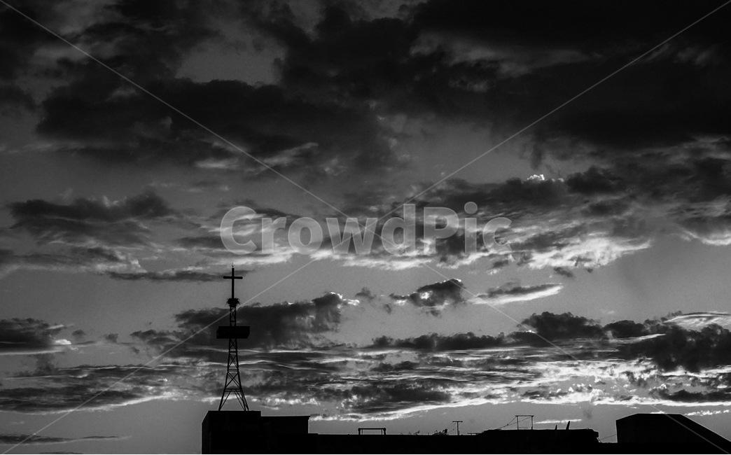 하늘,노을,구름,교회,십자가,건물,종교,신앙,religion,belief,faith,흑백,모노톤,monochrome,black and white
