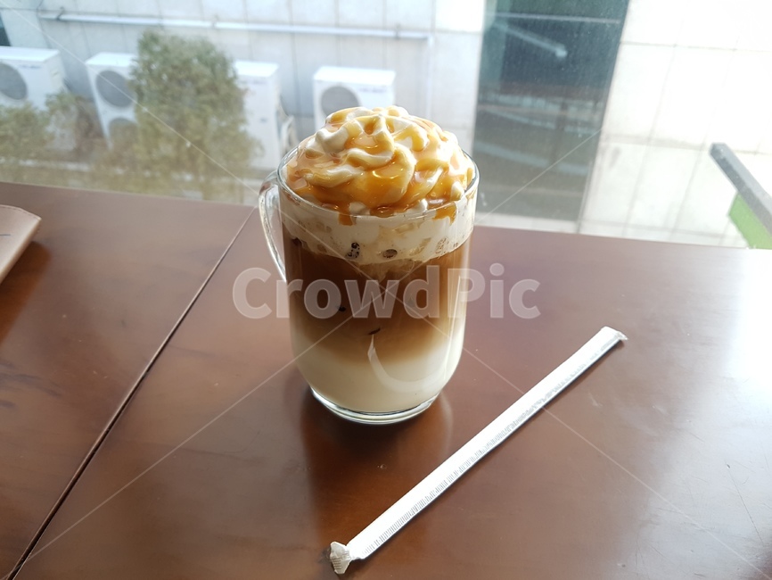 카페,커피,라떼,카라멜마키아또,아이스,cafe,coffee,latte,cream,dessert