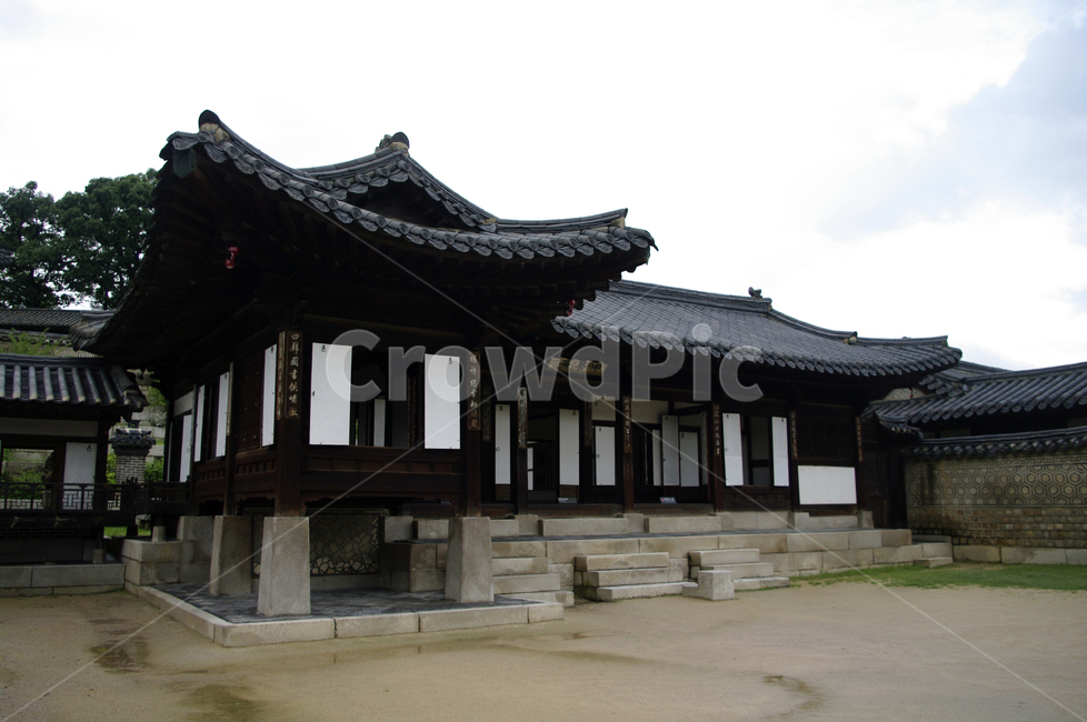 낙선재,창덕궁,고궁,전각,한옥,전통가옥,기와지붕,건축,traditional,한국전통,한국문화,korean traditional,korean culture,랜드마크,landmark,tourist attraction,한국랜드마크,한국관광지,한국명소,korea landmark,korea tourist attraction,건축물,건물외관,exterior,building,structure,architecture,construction