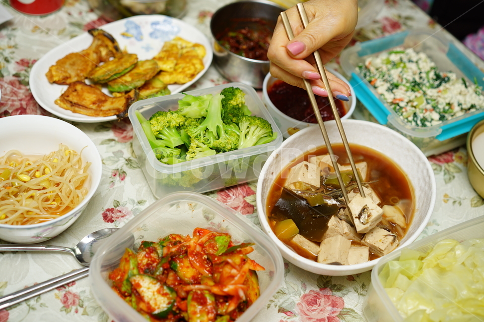 집밥,식사,반찬,우리집,식탁,음식,식사시간,집반찬,반찬거리,저녁메뉴,식사메뉴,한식,먹방,먹거리,푸드,찌개,된장,전,안주,국,콩나물국,음식,식재료,요리,food,cook,meal,dishes,food reserves,한식,한국음식,한국요리,korean food,korean dishes,korean meal,korean cook