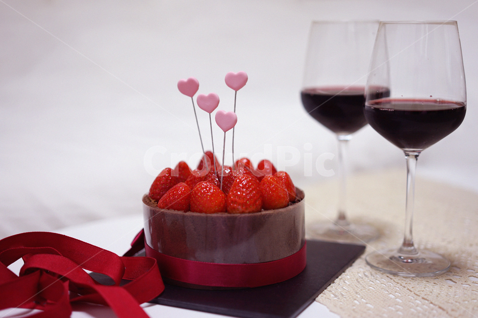 케익,케이크,기념일,와인,디저트,축하,파티,기념일,축하,anniversary,congratulation,celebrate,celebration,음식,식재료,요리,food,cook,meal,dishes,food reserves,빵,bread,디저트,간식,후식,dessert,snack,술,주류,alcohol