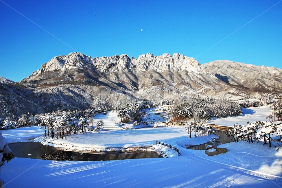 강원도,고성,울산바위,설경,울산바위설경,산,outdoors,옥외,nature,자연,mountainrange,산맥,ice,빙,mountain,겨울,계절,winter,season,자연,풍경,nature,landscape