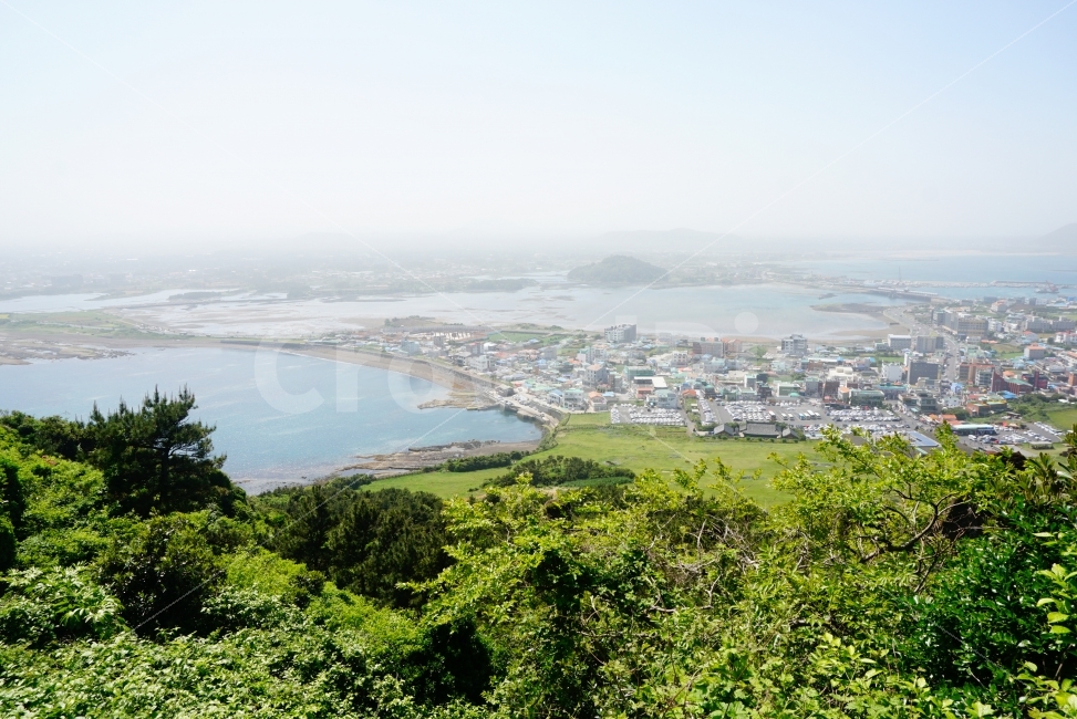 자연,풍경,산,전망,자유,여유,낭만,해방,바다,나무,숲,해변,제주도,여름,혼저옵서예,조망,여행,등산,날씨,야호,도시,풍경,city,landscape,제주도,jeju,jeju island,경치,outdoors,옥외,nature,scenery,aerial view,조감도