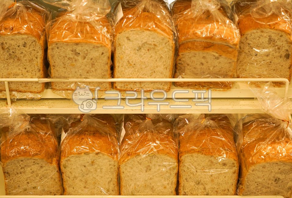flour food,exhibition,bread,bakery,mart,snack,display stand,confectionery,food,toast,baking,Rye bread,flour,bread shop