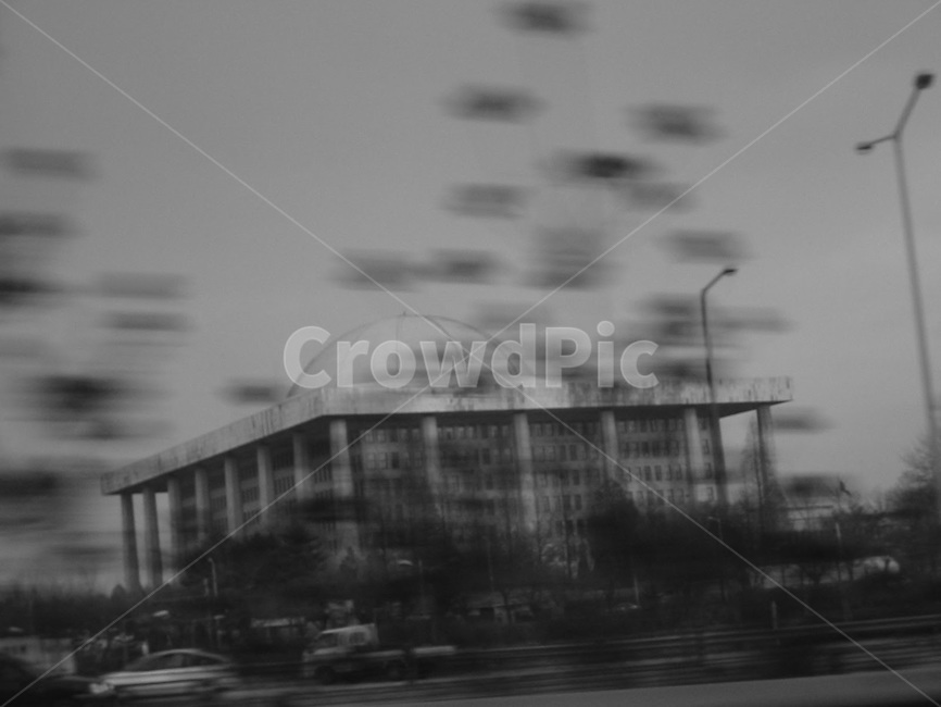 블루어,주행,국회의사당,흐린,달리다,강변,기울다,거리,blur,drive,드라이브,가로등,정치,대한민국,흑백,모노톤,monochrome,black and white,건축물,건물외관,exterior,building,structure,architecture,construction