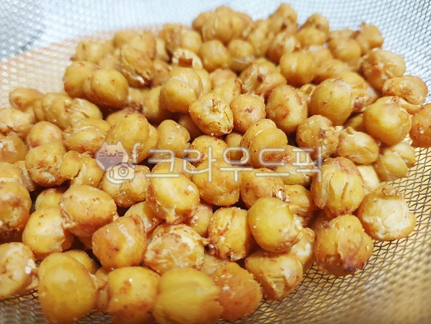 병아리콩,과자,음식,간식,곡류,콩,콩류,견과류,beans,pulse,nuts,dry