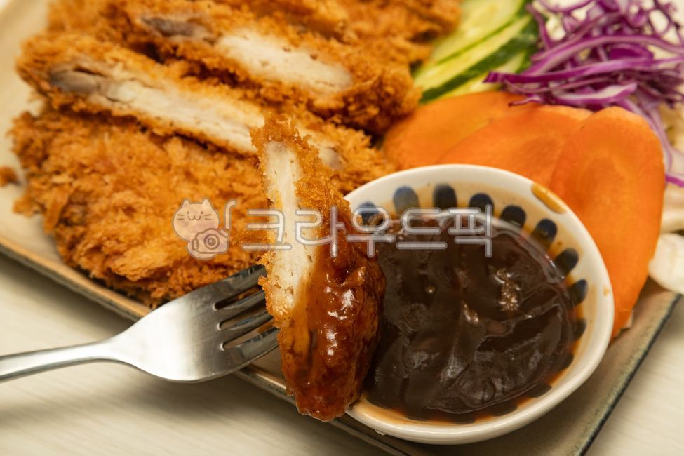 돈까스,튀김,돼지고기,경양식,양식,돈카츠