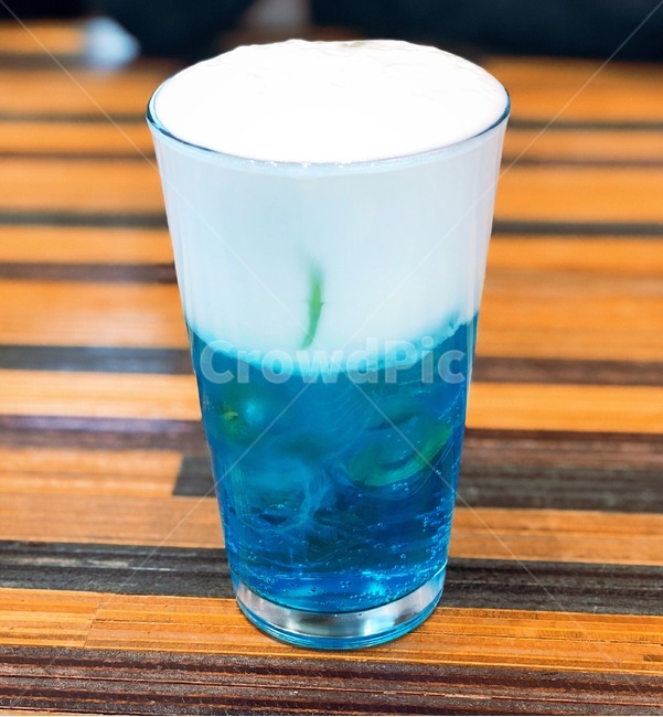 아쿠아,바다색,영롱한색깔,아쿠아라떼,푸른색,음료수,drink,beverage