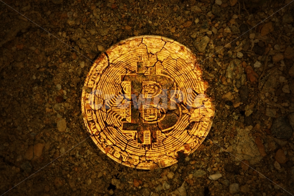 virtual,virtual currency,banking,crash,loss,password,crack,fall,craze,currency,stock,profit,closure,speculation,digital,business,Bitcoin,investment,mining,cryptocurrency,market,money,blockchain,risk,exchange,ground,rise,chart,finance,internet,coin