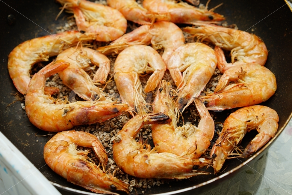 	새우,대하,새우구이,안주,먹방,소금구이,쉬림프,먹거리,술안주,집밥,후라이팬,음식,푸드,해물,해산물,색감,일상,음식,식재료,요리,food,cook,meal,dishes,food reserves,수산물,해산물,fishery products,seafood