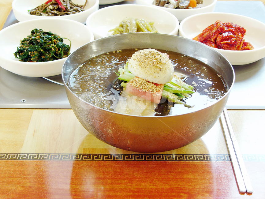 냉면,물냉면,여름냉면,냉면육수,냉면식당,음식,식재료,요리,food,cook,meal,dishes,food reserves