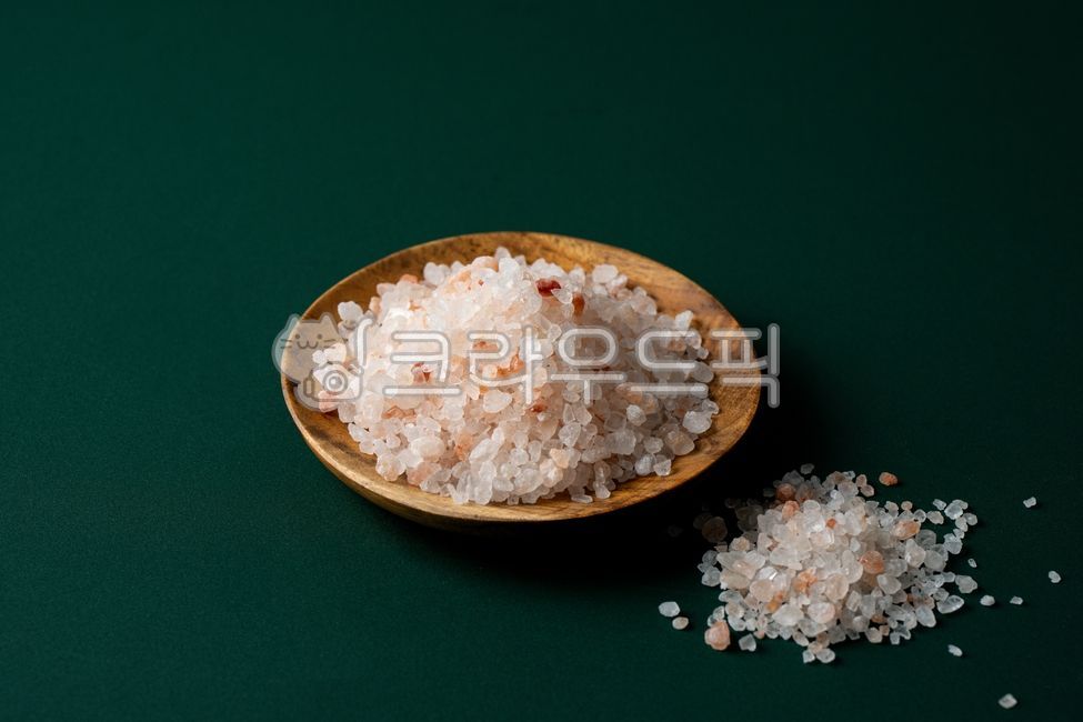 Himalayan salt,salt,pink salt,food