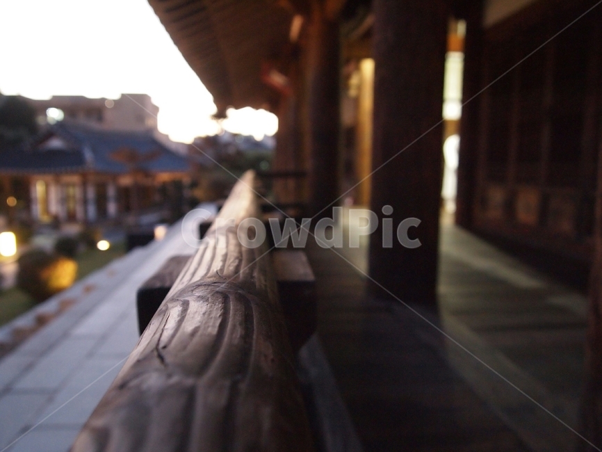 한옥,전통가옥,나무질감,마루,한옥마을,한국,감성사진,여행,근접사진,전통,Traditional,궁궐,나무집,기와집,마루바닥,나무기둥,처가,고향집,엄숙,기와,건축,건물,한국전통,한국문화,korean traditional,korean culture,건축물,건물외관,exterior,building,structure,architecture,construction