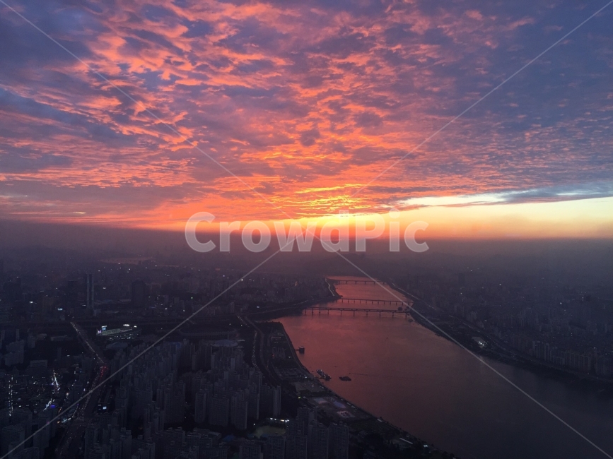 노을,한강,도시,야경,하늘,도시,풍경,city,landscape,한국도시풍경,한국도시경관,korea cityscape,nature,자연,outdoors,옥외,경치,scenery,dusk,황혼,sunset,일몰,sky,red sky,붉은 하늘,dawn,새벽