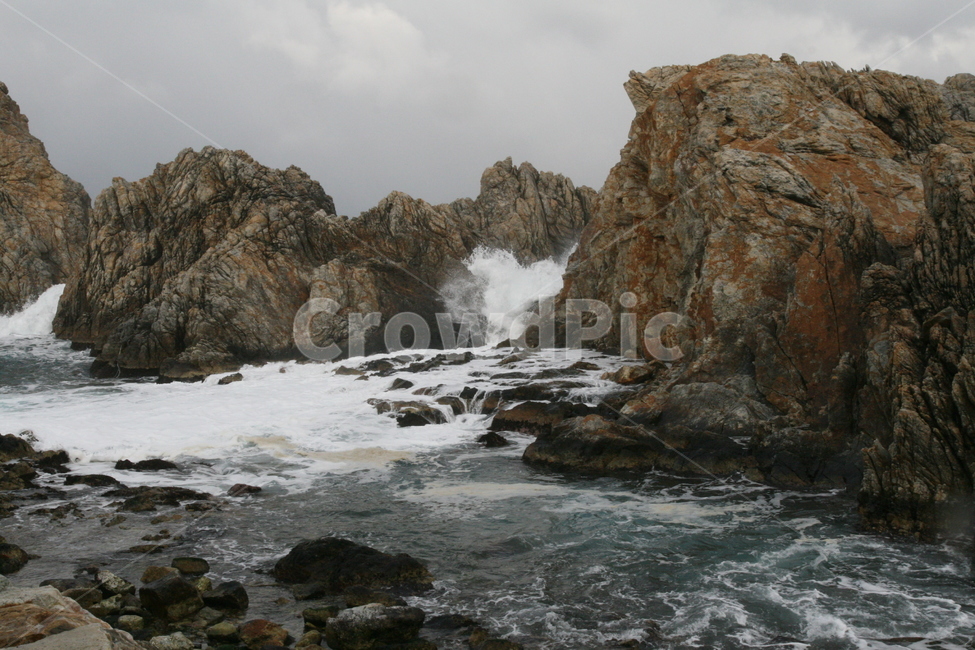 성난,파도,바다,여름,물살,갯바위,자연,풍경,nature,landscape,promontory,곶,outdoors,옥외,cliff,낭떠러지