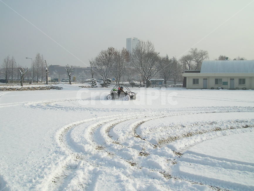 버기카,겨울캠퍼스,눈,자작자동차,겨울눈