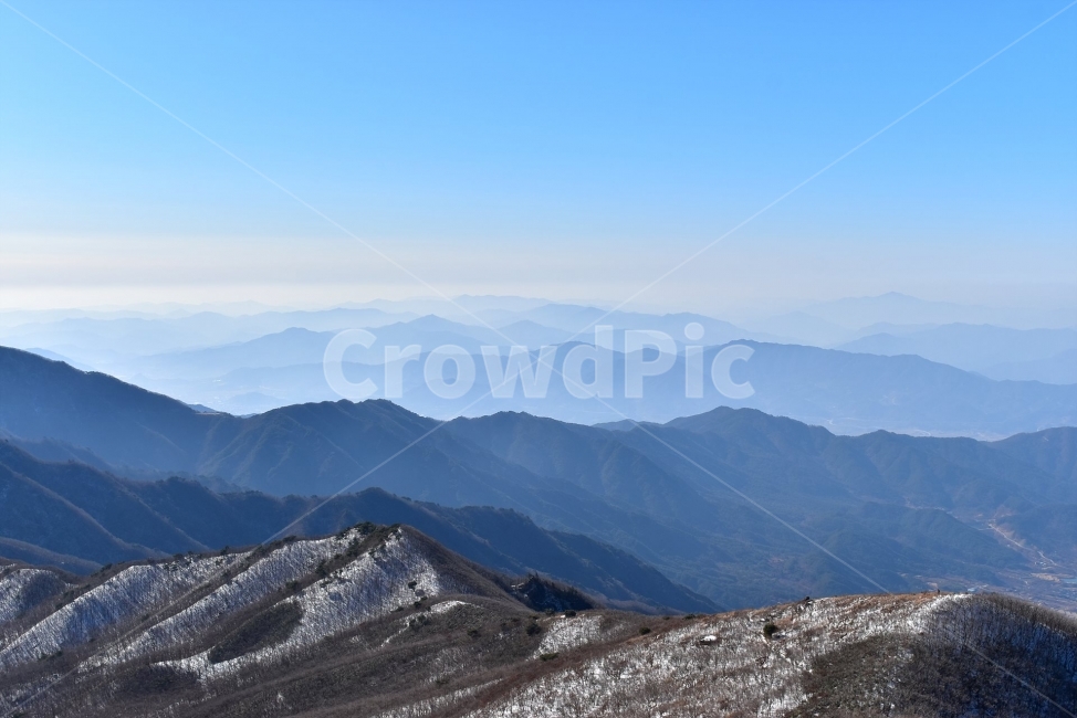 지리산,서북능선,노고단,풍경,비경,명산,국립공원,성삼재,묘봉치,만복대,고리봉,반야봉,천왕봉,정령치,세걸산,세동치,부운치,팔랑치,산행,등산,트레킹,National,Park,철쭉,파란,하늘,바래봉,사진,산그리메,산너울,명선봉,토끼봉,힐링,감성,전망,조망,아름다운,수려한,nature,lanscape,겨울,계절,winter,season,자연,풍경,nature,landscape,한국자연풍경,한국자연경관,korea nature landscape,mountain range,산맥,outdoors,옥외,mountain,산
