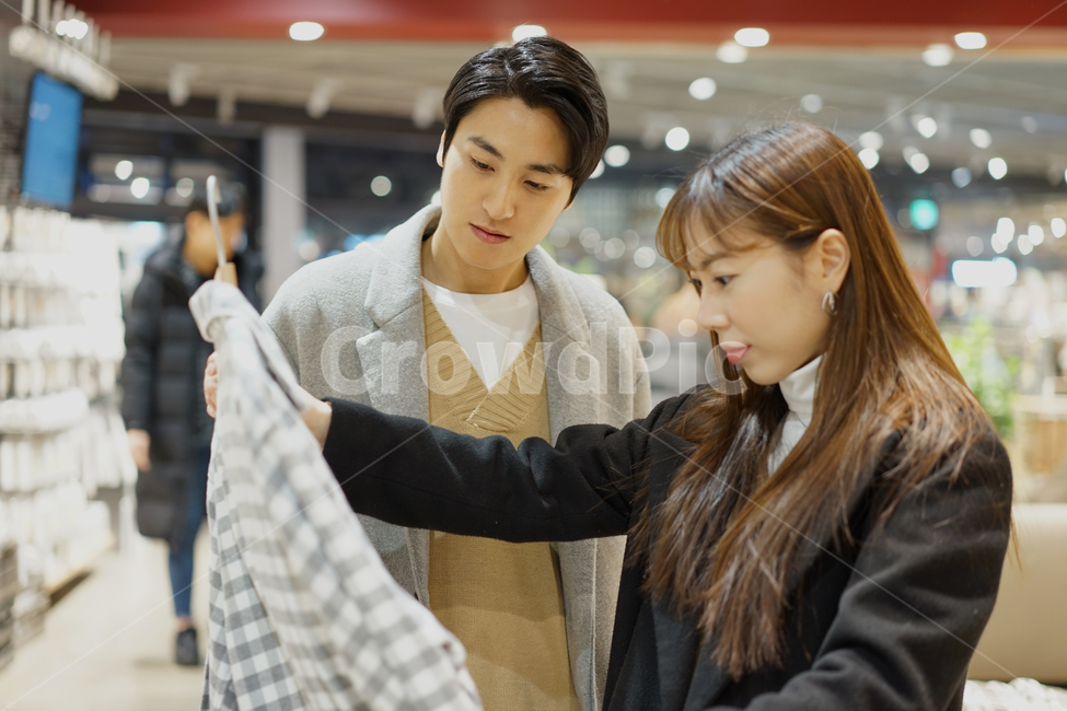 쇼핑,연인,커플,신혼부부,매장,부부,남녀,shopping,백화점,아울렛,사람,인물,인간,human,person,연인,커플,사랑,lover,couple,쇼핑,shopping