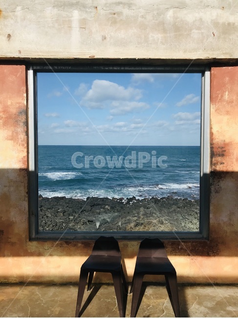 window,창문,의자,바다,액자