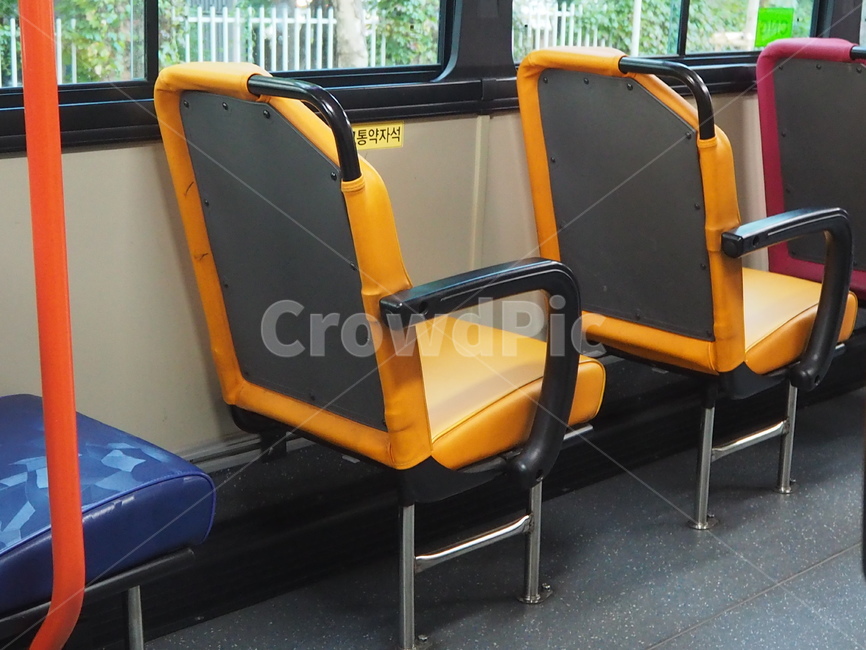 chair,의자,furniture,가구,버스,퇴근길,교통,교통수단,traffic,transportation