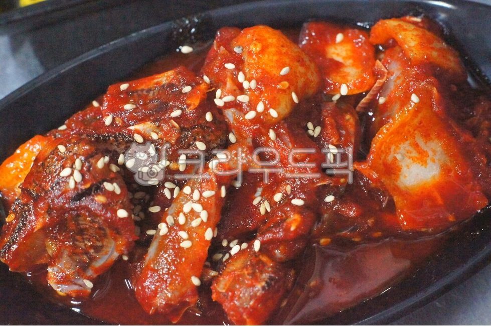 게장,양념게장,spicymarinatedcrab,yangnyeomgejang,seasonedcrabe,seasonedgejang,rawcrabmarinatedinsauce,rawcrab,seafood,해물,음식,food,요리,플레이팅,foodpresentation,plating