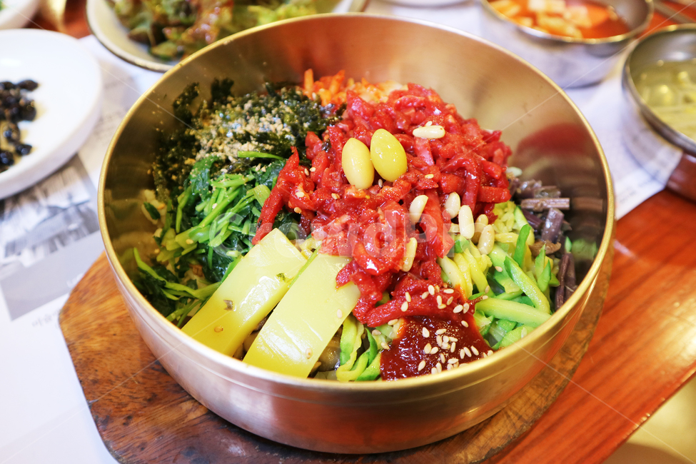 비빔밥,전주비빔밥,음식,밥,전통음식,전통,한국전통,한국문화,korean traditional,korean culture,음식,식재료,요리,food,cook,meal,dishes,food reserves,한식,한국음식,한국요리,korean food,korean dishes,korean meal,korean cook