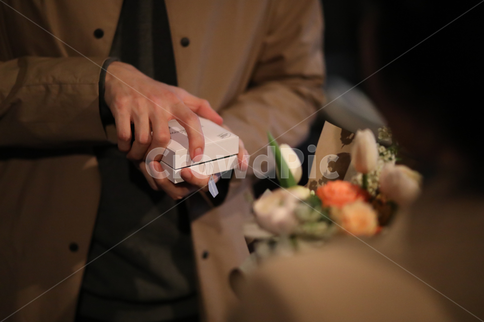 결혼,결혼식,청혼,신혼,프로포즈,커플,결혼반지,예물,선물,기념일,연인,커플,사랑,lover,couple,결혼,혼례,웨딩,wedding,marriage,marry,기념일,축하,anniversary,congratulation,celebrate,celebration