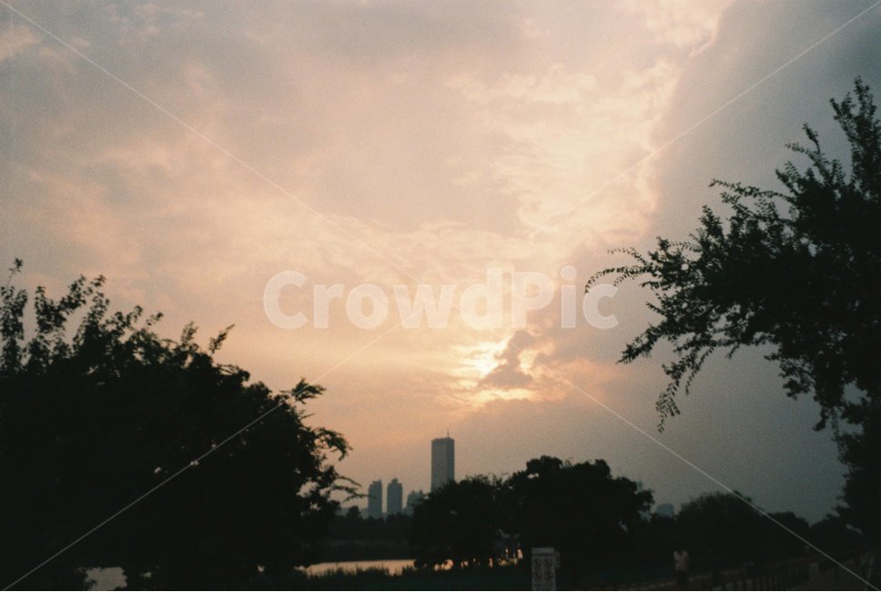 서울,하늘,여의도,한강,일몰,구름,강,나무,seoul,sky,hangang,sunset,cloud,river,tree,도시,풍경,city,landscape,한국도시풍경,한국도시경관,korea cityscape,감성,sensible,feeling,nature,자연,flare,플레어,light,빛,outdoors,옥외