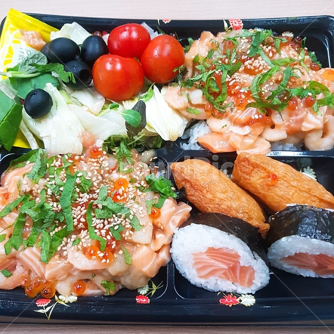 초밥,도시락,해산물,야외도시락,싱싱한,맛있는,행복,나들이,캠핑