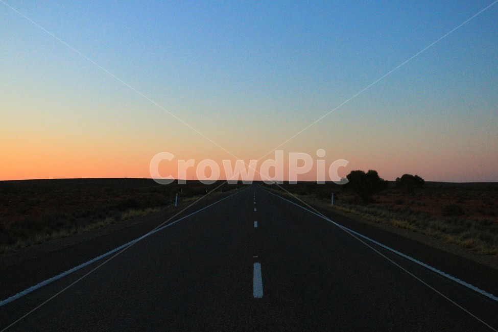 평화,고요,황야,노을,일몰,일출,road,도로,freeway,highway,고속도로,감성,파스텔,pastel,peace,peaceful,힐링,교통,교통수단,traffic,transportation