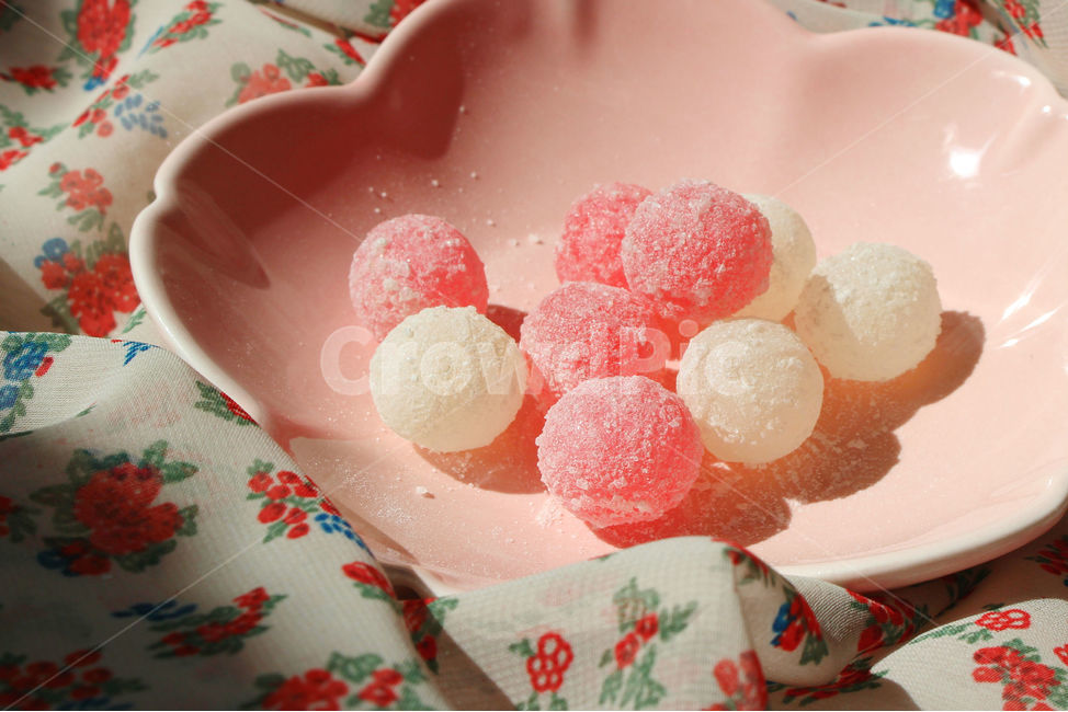 감성사진,사탕,화이트데이,군것질,캔디,분홍색,하얀색,pink,white,candy,WhiteDay,음식,식재료,요리,food,cook,meal,dishes,food reserves,디저트,간식,후식,dessert,snack,감성,sensible,feeling,색깔,색상,색채,색감,color sense,color sensitivity,feeling of color