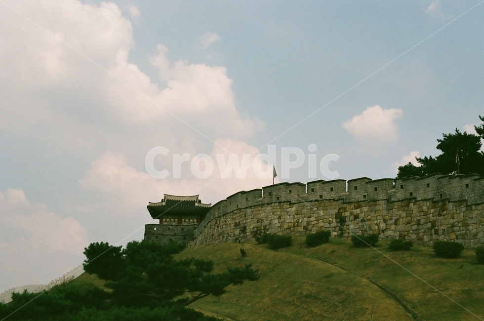 수원,수원화성,성벽,행궁동,한국,한국전통,한국문화,korean traditional,korean culture,랜드마크,landmark,tourist attraction,한국랜드마크,한국관광지,한국명소,korea landmark,korea tourist attraction,건축물,건물외관,exterior,building,structure,architecture,construction