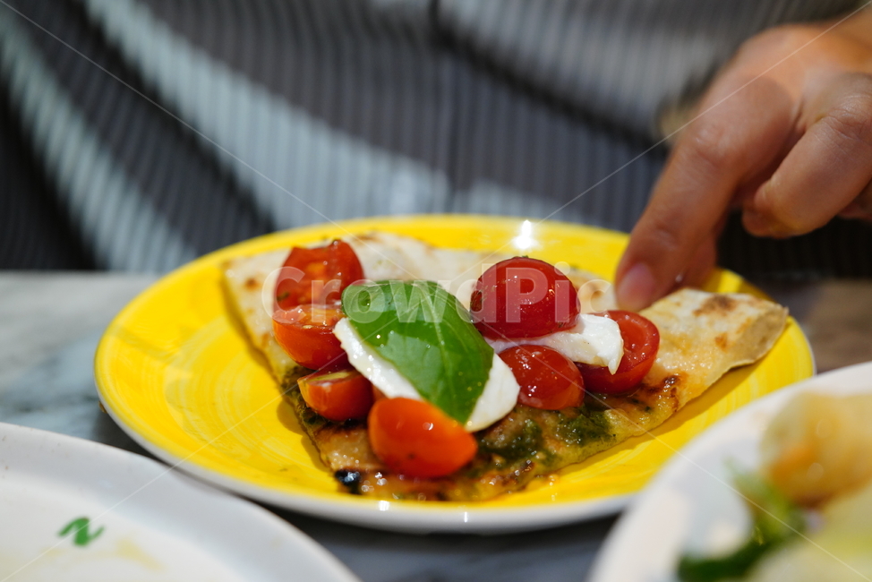 피자,핏자,pizza,먹방,이태리,서양식,양식,외식,빵,치즈,색감,칼라,빨강,토마토,푸드,음식,음식,식재료,요리,food,cook,meal,dishes,food reserves,빵,bread,양식,서양음식,서양요리,western food,western dishes,western meal,western cook