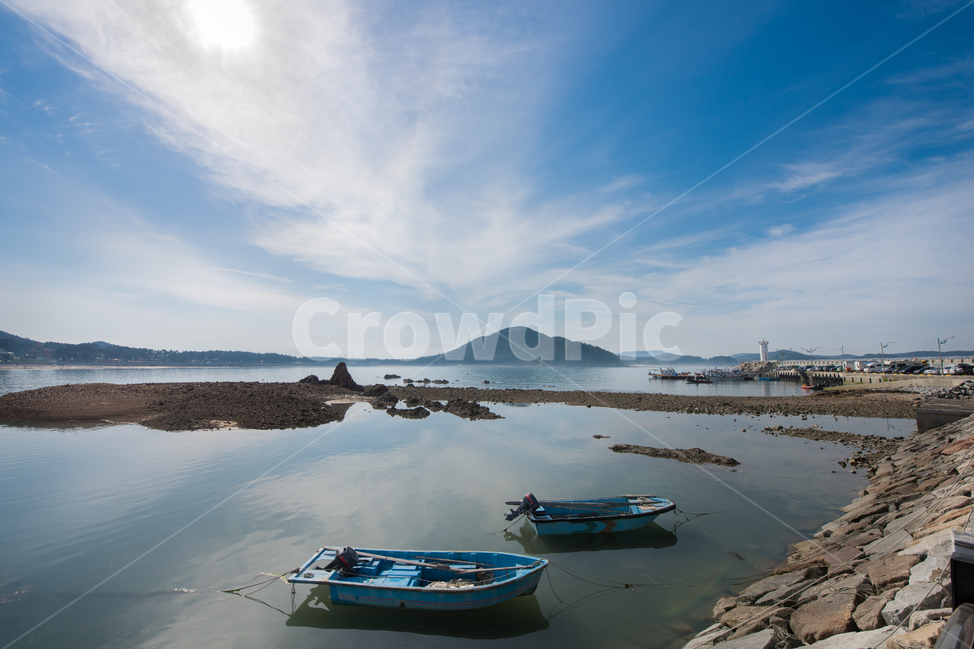 바다,풍경,구름,하늘,배,sky,cloud,landscape,등대,항구,자연,풍경,nature,landscape,한국자연풍경,한국자연경관,korea nature landscape,교통,교통수단,traffic,transportation,vehicle,차량,watercraft,선박