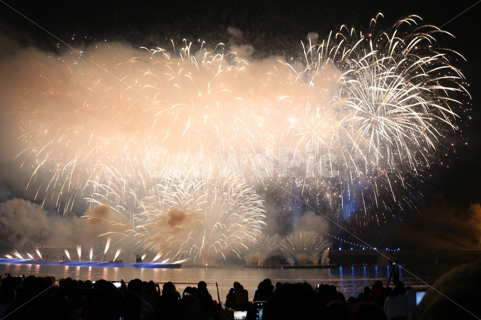 불꽃,축제,불꽃축제,불꽃놀이,빛,빛축제,야경,밤하늘,부산불꽃축제,부산,야경,밤,풍경,nightscape,night,landscape,축제,행사,festival,carnival,event