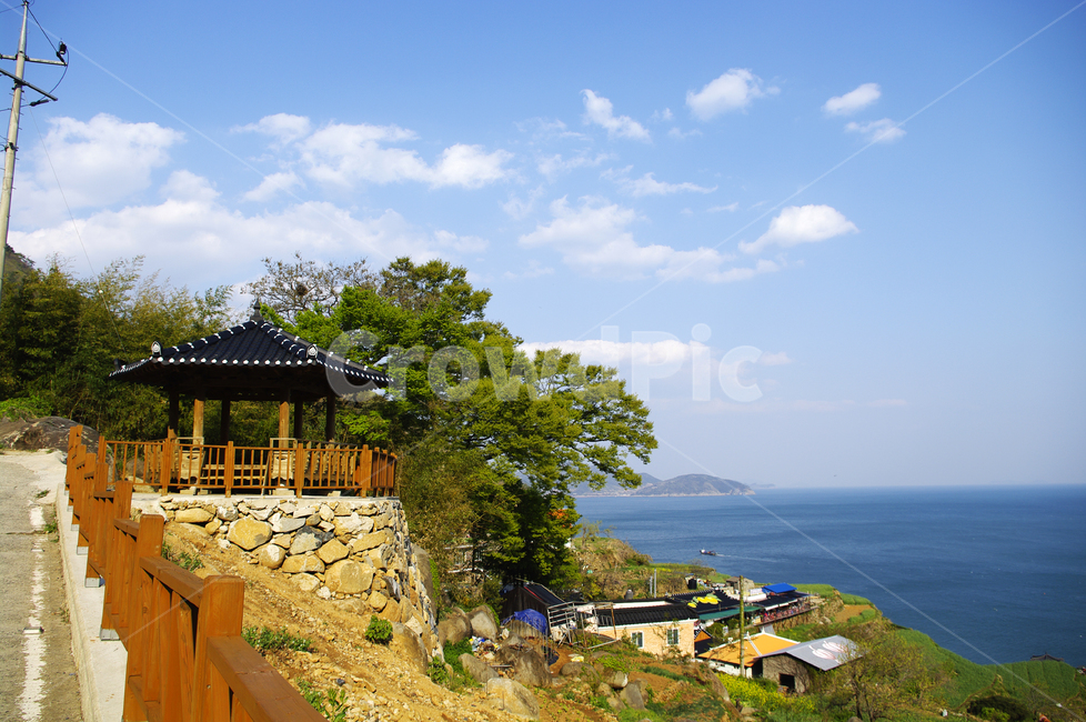 남해,가천마을,다랑이마을,풍경,나무,바다,정자,구름,하늘,자연,풍경,nature,landscape,한국자연풍경,한국자연경관,korea nature landscape,시골,마을,country,rural,town,outdoors,옥외