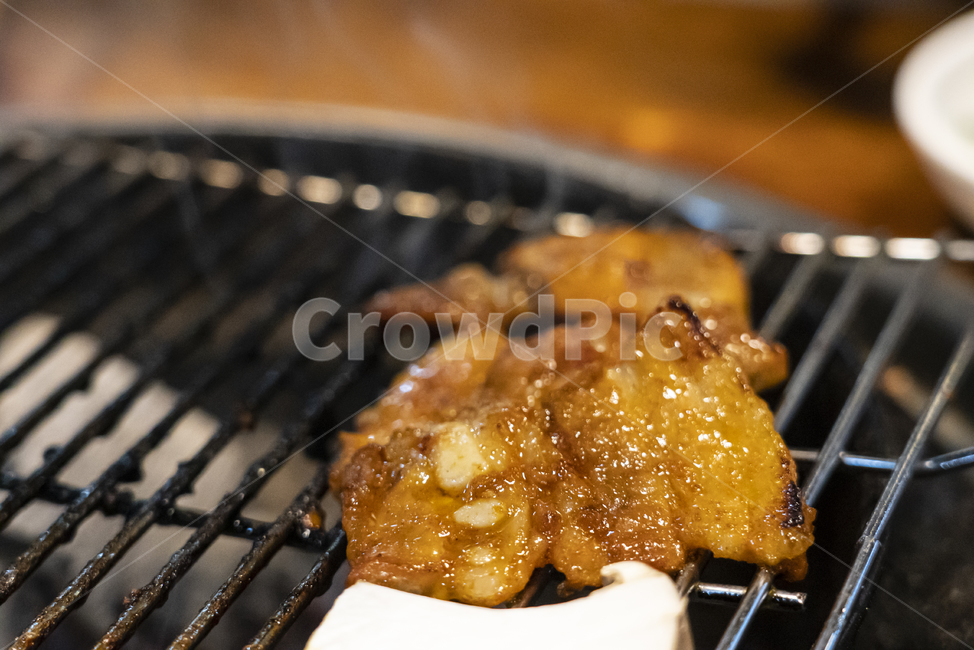 숯불구이,양념삼겹살,화로구이,삼겹살,한식,포크,bbq,바베큐,음식,food,fork,cutlery,음식,식재료,요리,food,cook,meal,dishes,food reserves,육류,고기,meat