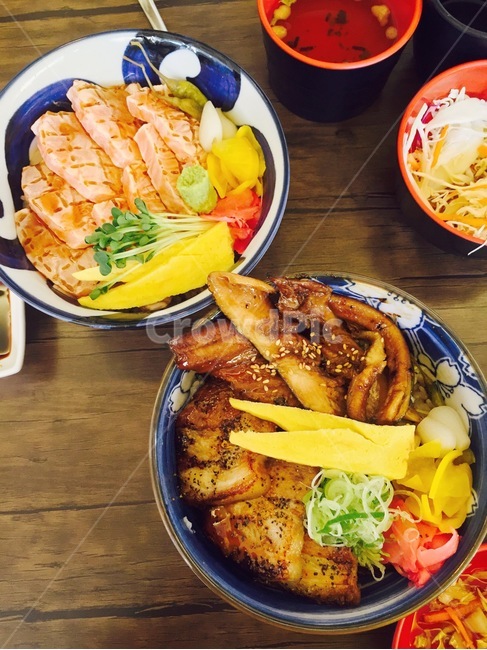 덮밥,돈부리,연어,맛집,장어덮밥,동,생연어덮밥,생연어,장어,이자카야,일본식덮밥,규동,오야코동,japan