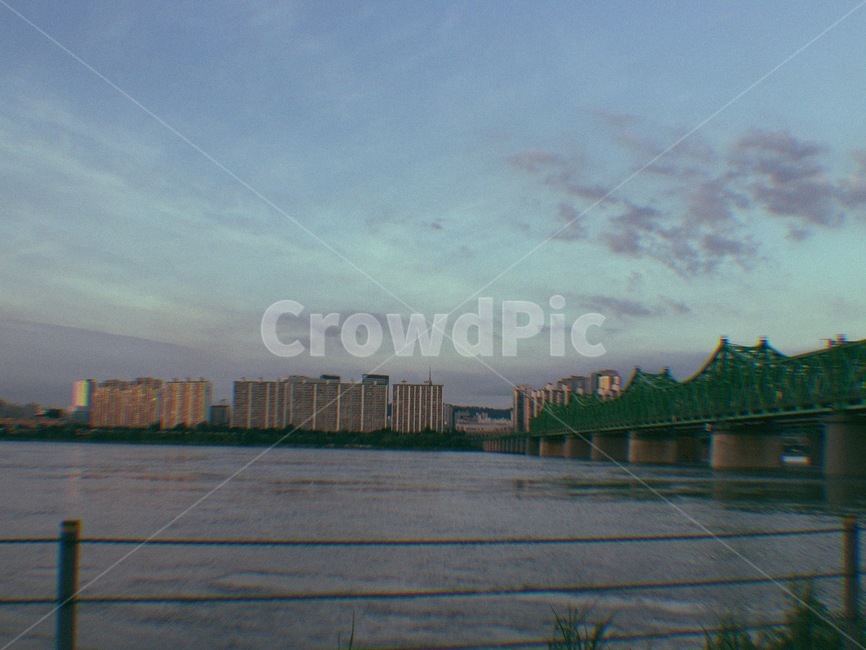 하늘,한강,잔디,필름사진,필름카메라,빈티지사진,도시,풍경,city,landscape,한국도시풍경,한국도시경관,korea cityscape