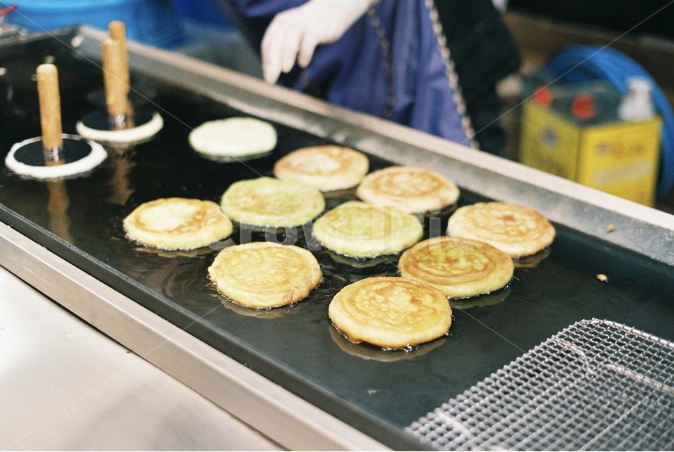 호떡,겨울,길거리음식,간식,겨울간식,군것질,winter,food,시장,시장음식,음식,market,겨울,계절,winter,season,음식,식재료,요리,food,cook,meal,dishes,food reserves,한식,한국음식,한국요리,korean food,korean dishes,korean meal,korean cook